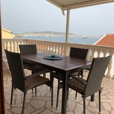Villa Calypso Trogir Exterior photo