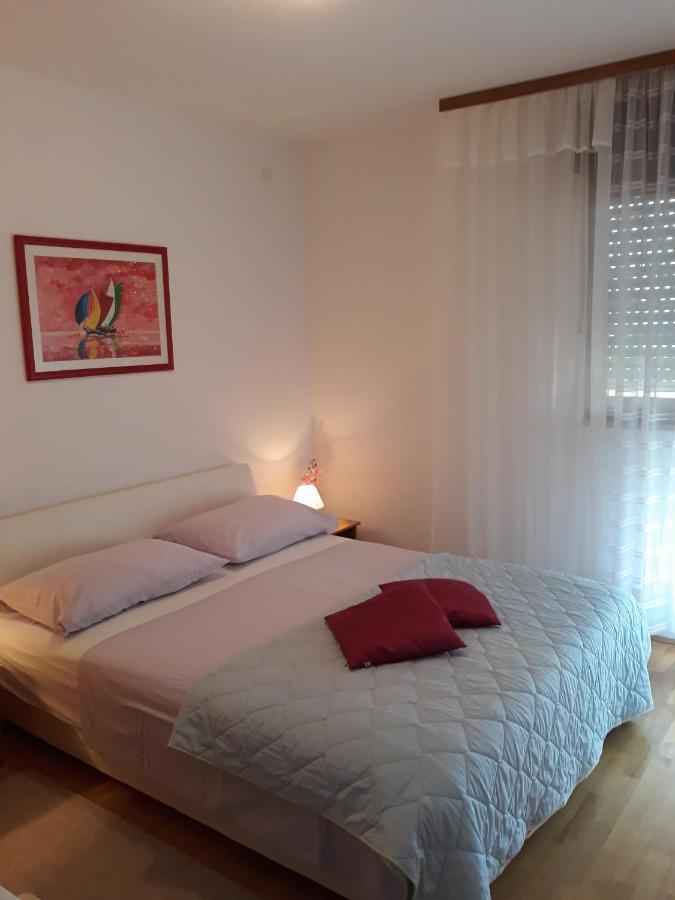 Calypso Apartament *